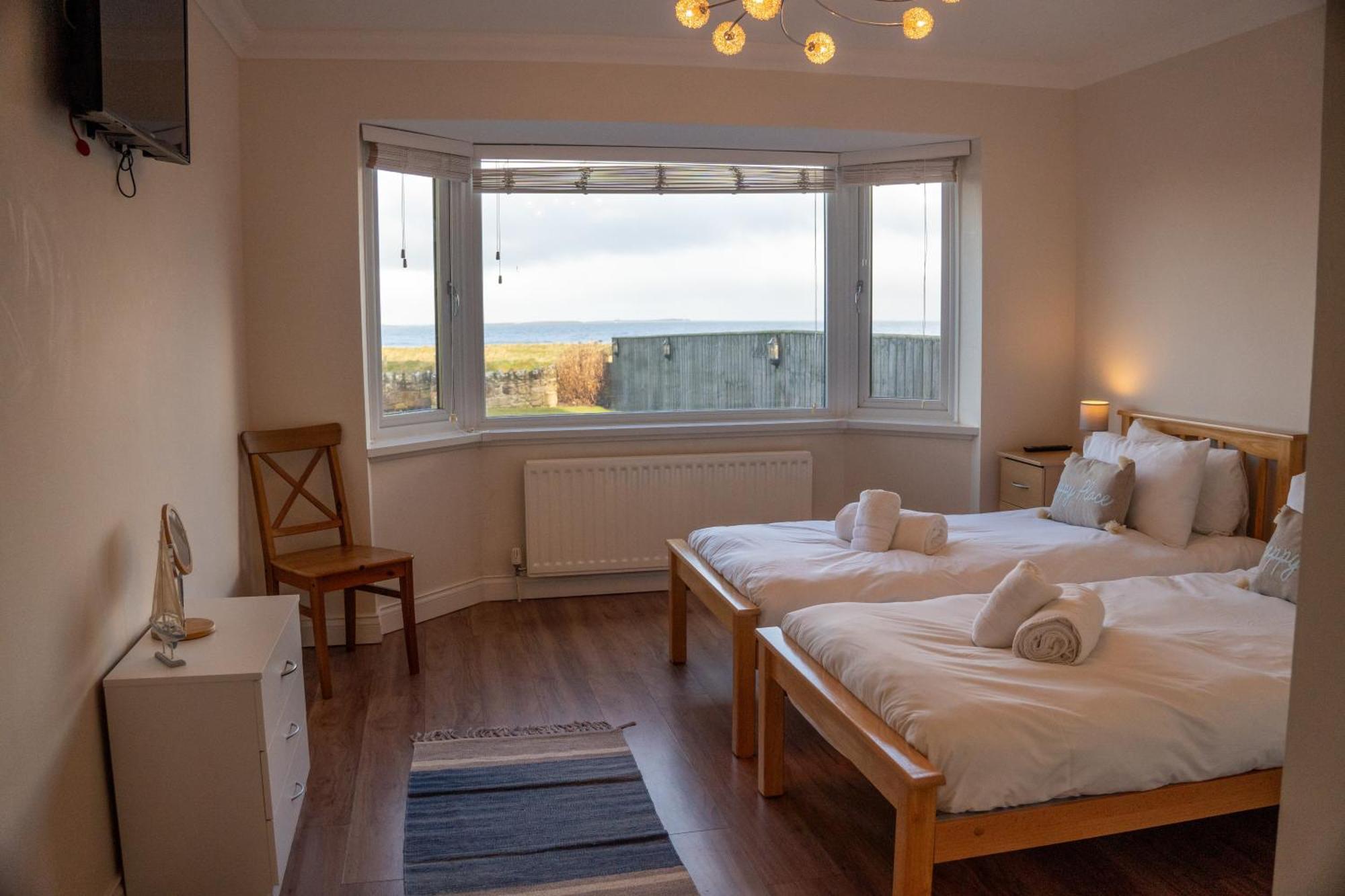 Seaview House Villa Seahouses Exterior photo